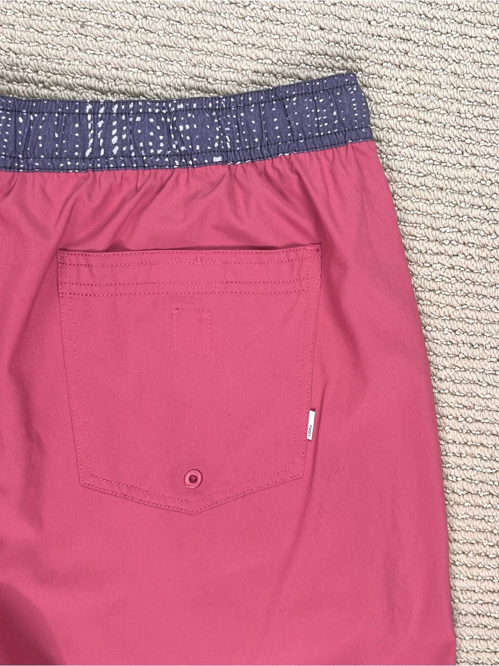Vuori Shorts Men's Kore XL Salmon Color 7" Inseam Lined Gym Pockets - Picture 5 of 10